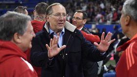 John Textor vende Crystal Palace para tentar garantir Europa