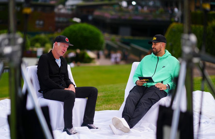Nick Kyrgios aqui com John McEnroe