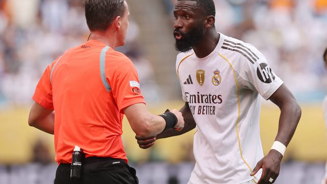 Árbitro sinaliza potencial incidente de racismo com Rudiger