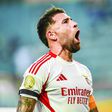 Nicolás Otamendi, central e capitão do Benfica, exulta após o golo apontado ao Boca Juniors que deu o empate a dois golos no jogo inaugural dos encarnados no Mundial de Clubes