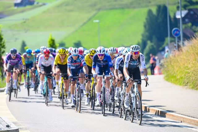 Ciclista suspenso por doping alega que foi... para estudar