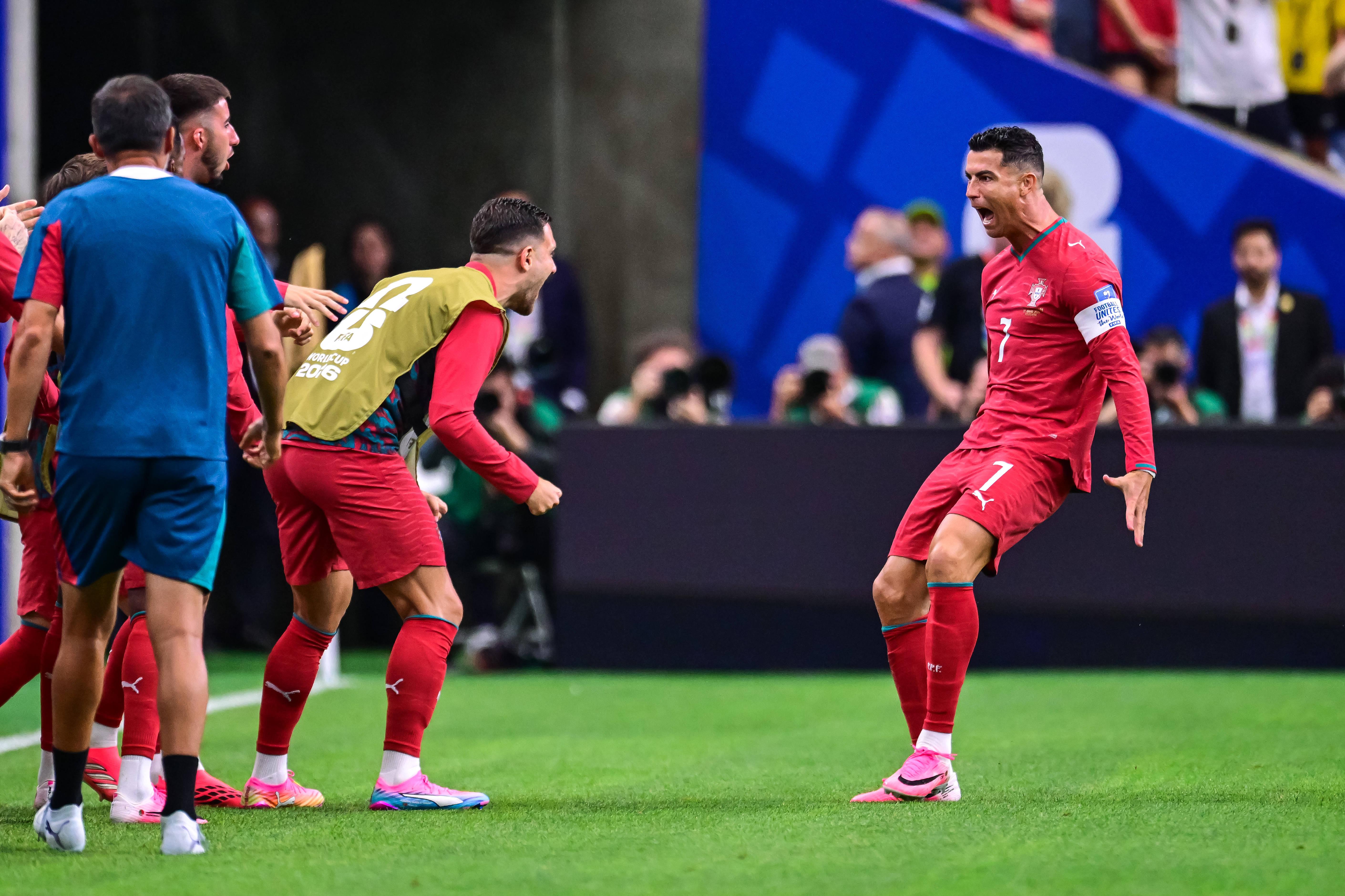 Ronaldo e Dalot - Foto: IMAGO