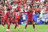 Cristiano Ronaldo liderou a vitória segura de Portugal - Foto: EPA/MIGUEL A. LOPES