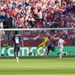 Panamá-Croácia: bola na barra!