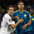 Shukorov e Ríos, no jogo entre Uzbequistão e Colômbia, na Cidade do México, da primeira jornada do Mundial — Foto: IMAGO