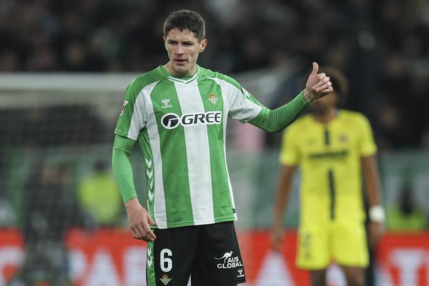 Negociações avançaram para a contratação de Sergi Altimira, médio de 24 anos do Betis - Foto: IMAGO