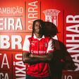 Flinto Costa é aposta de presente e de futuro do SC Braga, clube com o qual renovou até 2031 — Foto: SC Braga