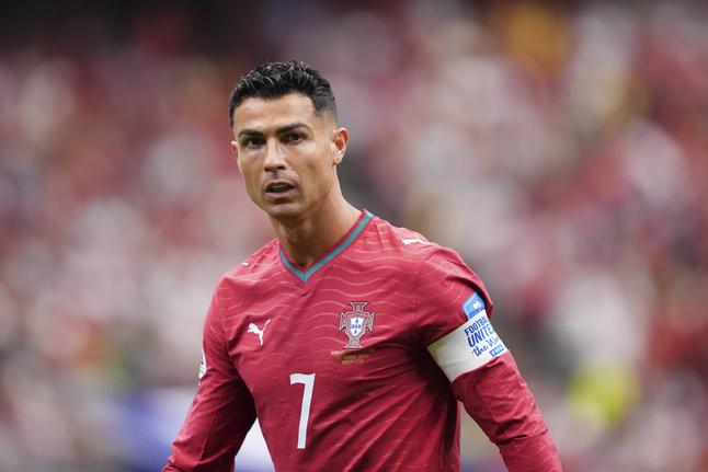 «Cristiano Ronaldo tem uma dimensão mundial que mais ninguém tem»