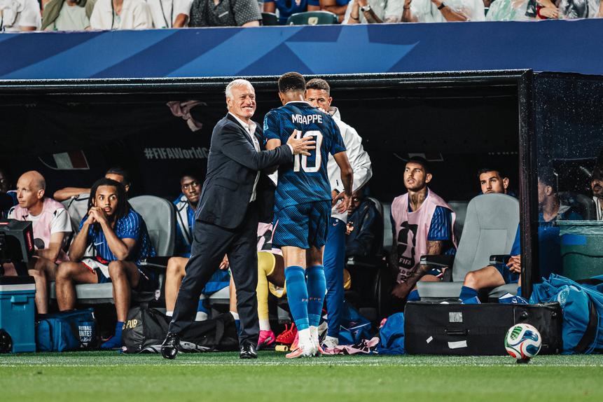 Deschamps e Mbappé