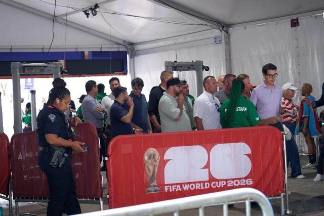 Aqui não há Ronaldo vs Messi: portugueses e argentinos festejaram em conjunto