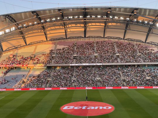 A 24 horas do Farense-Sporting, Estádio Algarve recebe jogo da Liga Conferência