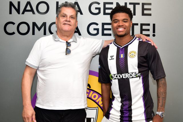 Oficial: Nacional anuncia reforço para o ataque