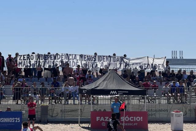 Adeptos do Leixões manifestam-se contra compra do clube pelo Flamengo