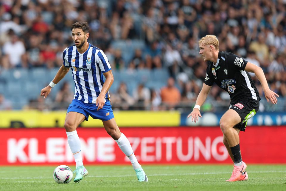 Vídeo: Marko Grujic faz o primeiro do FC Porto