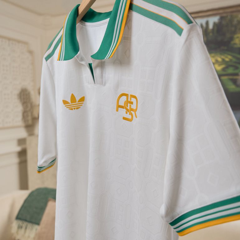 Inspira-se nos espaços verdes e jardins da cidade de Roma. O design reflete as cores e a atmosfera dessas zonas, o padrão lembra a geometria dos jardins. Foto: Roma