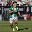 Mateo Flores com a camisola do Betis