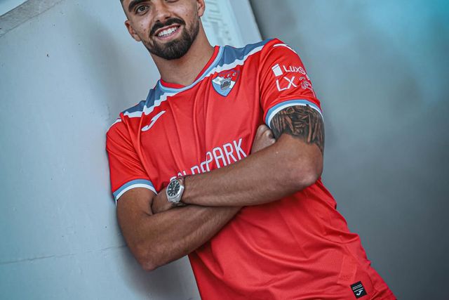 Zé Carlos já veste as cores gilistas (Foto: Gil Vicente FC)