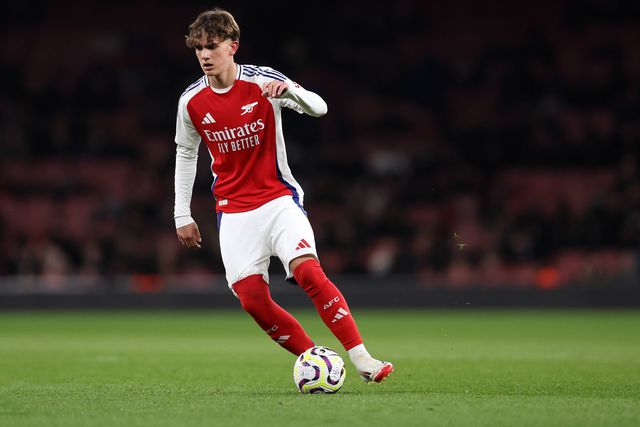 Arsenal lançou dois prodígios de 15 anos contra o Milan