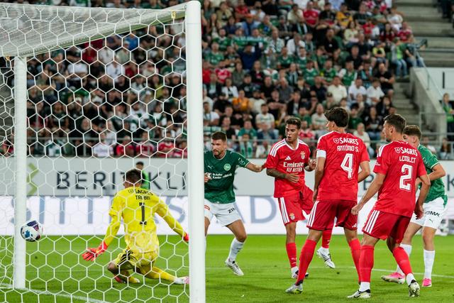 Momento do segundo golo do St. Gallen - Foto: IMAGO