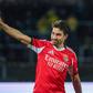 Nicolás Gaitán vestiu a camisola do Benfica num jogo de lendas frente ao Dortmund