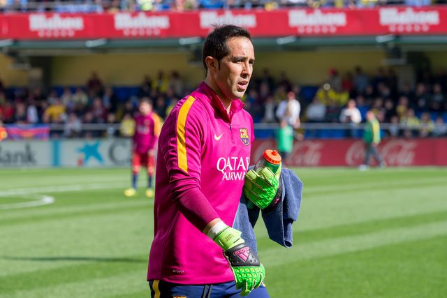 Bravo critica Barcelona: «Funciona como uma equipa pequena»