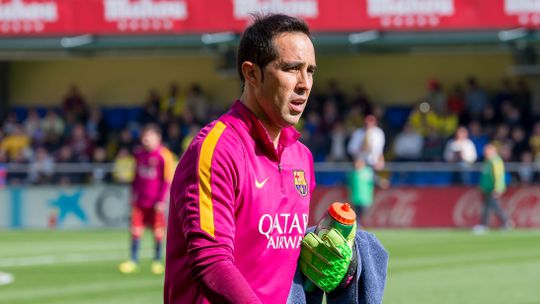 Bravo critica Barcelona: «Funciona como uma equipa pequena»