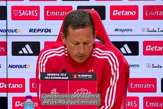 Schmidt não 'deixa' sair Tomás Araújo: «Para ele é muito importante jogar no Benfica»