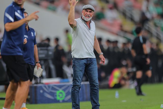 Álvaro Pacheco estreia-se com derrota na Arábia Saudita