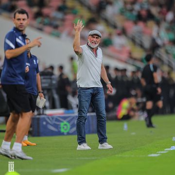 Álvaro Pacheco estreia-se com derrota na Arábia Saudita