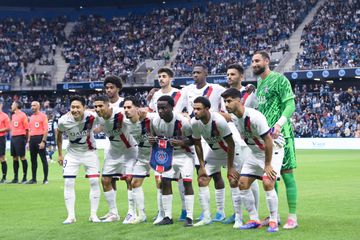 Luis Enrique risca três jogadores do plantel (incluindo um português)