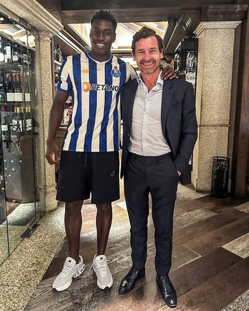 OFICIAL: Omorodion é reforço do FC Porto