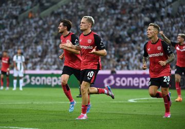 Leverkusen começa defesa do título com golo da vitória aos 90+11'