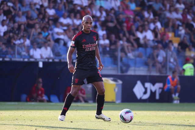 Benfica: João Mário fora da lista e na porta de saída