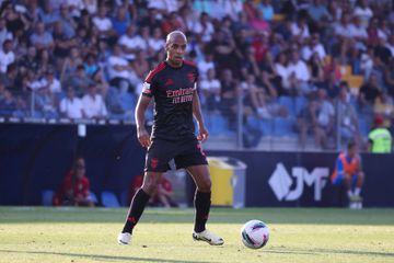 Benfica: João Mário fora da lista e na porta de saída