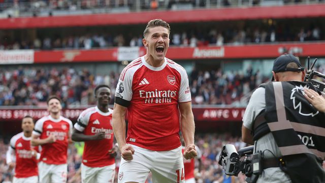 Viktor Gyokeres a celebrar o bis pelo Arsenal em casa diante do Leeds