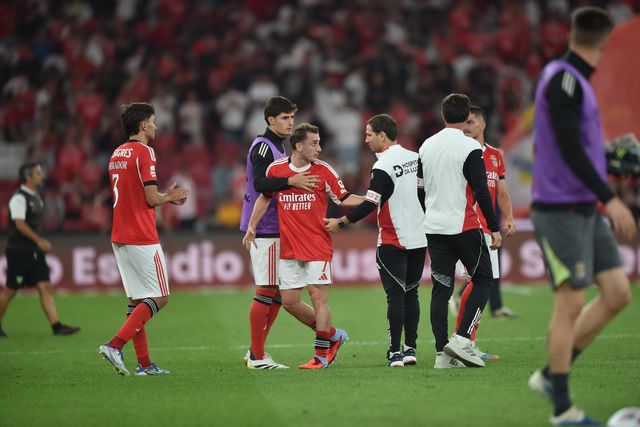Akturkoglu muito irritado no final do Benfica-Tondela