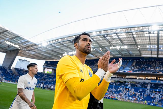 Mercado: Aston Villa ataca Diogo Costa, FC Porto intransigente