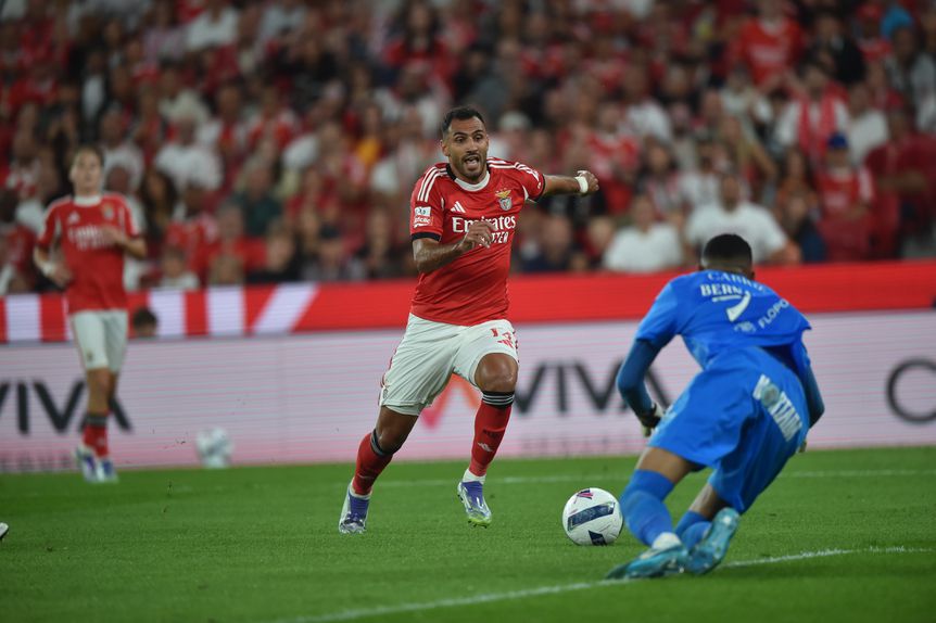 Pavlidis perdeu duelos com Bernardo Fontes (Miguel Nunes)