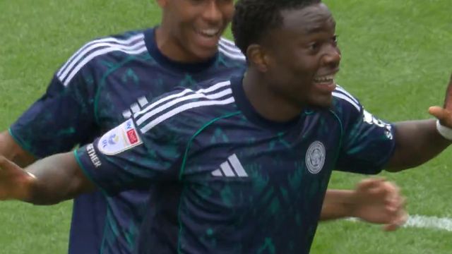 Fatawu volta a sorrir: que golaço do ex-Sporting