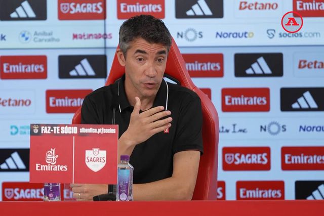 Bruno Lage analisa meio-campo do Benfica