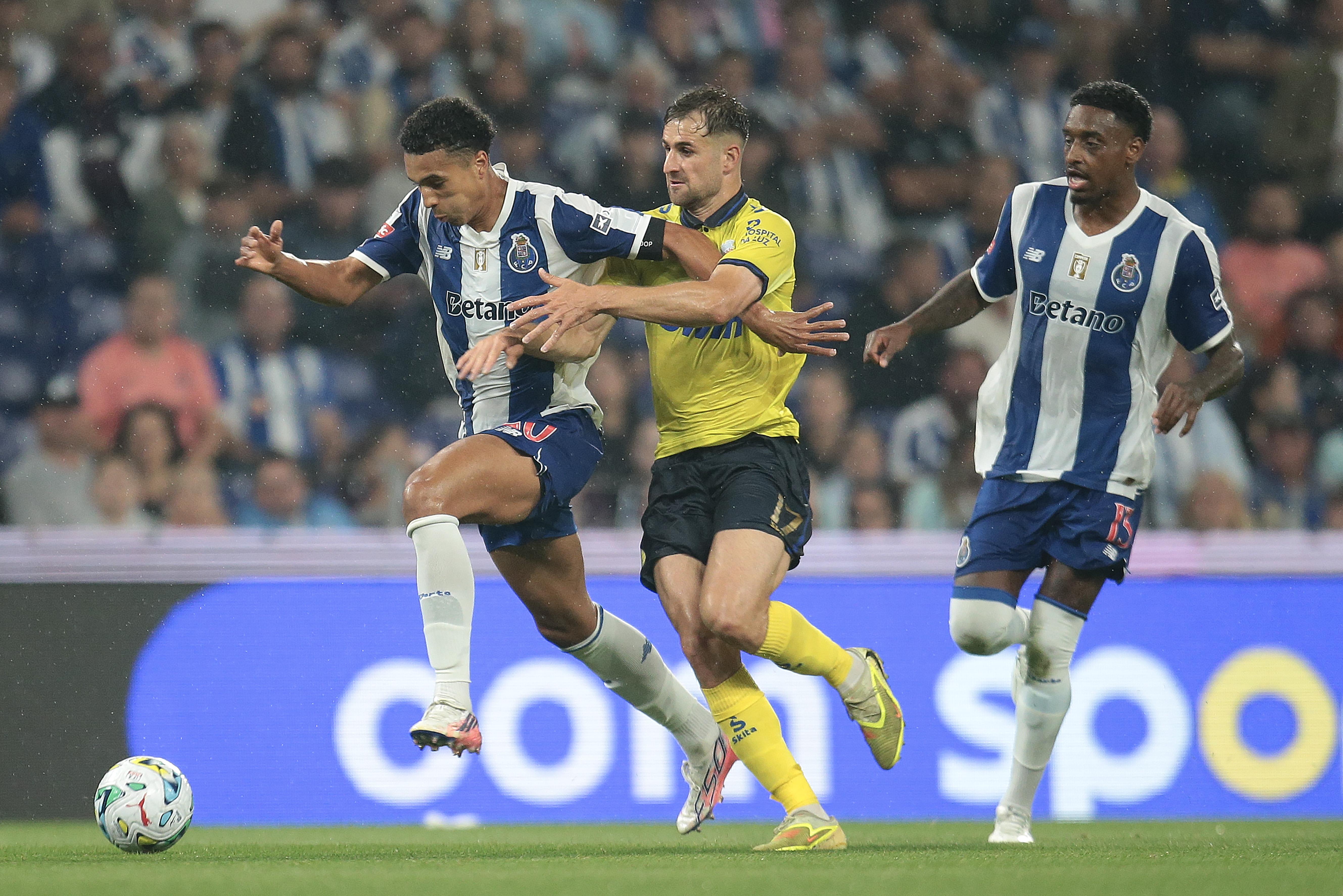 Alberto no FC Porto-Arouca - Foto: MANUEL FERNANDO ARAÚJO/LUSA