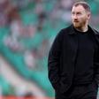 «Calem a boca!»: Ian Cathro irrita-se com os próprios adeptos enquanto... goleava