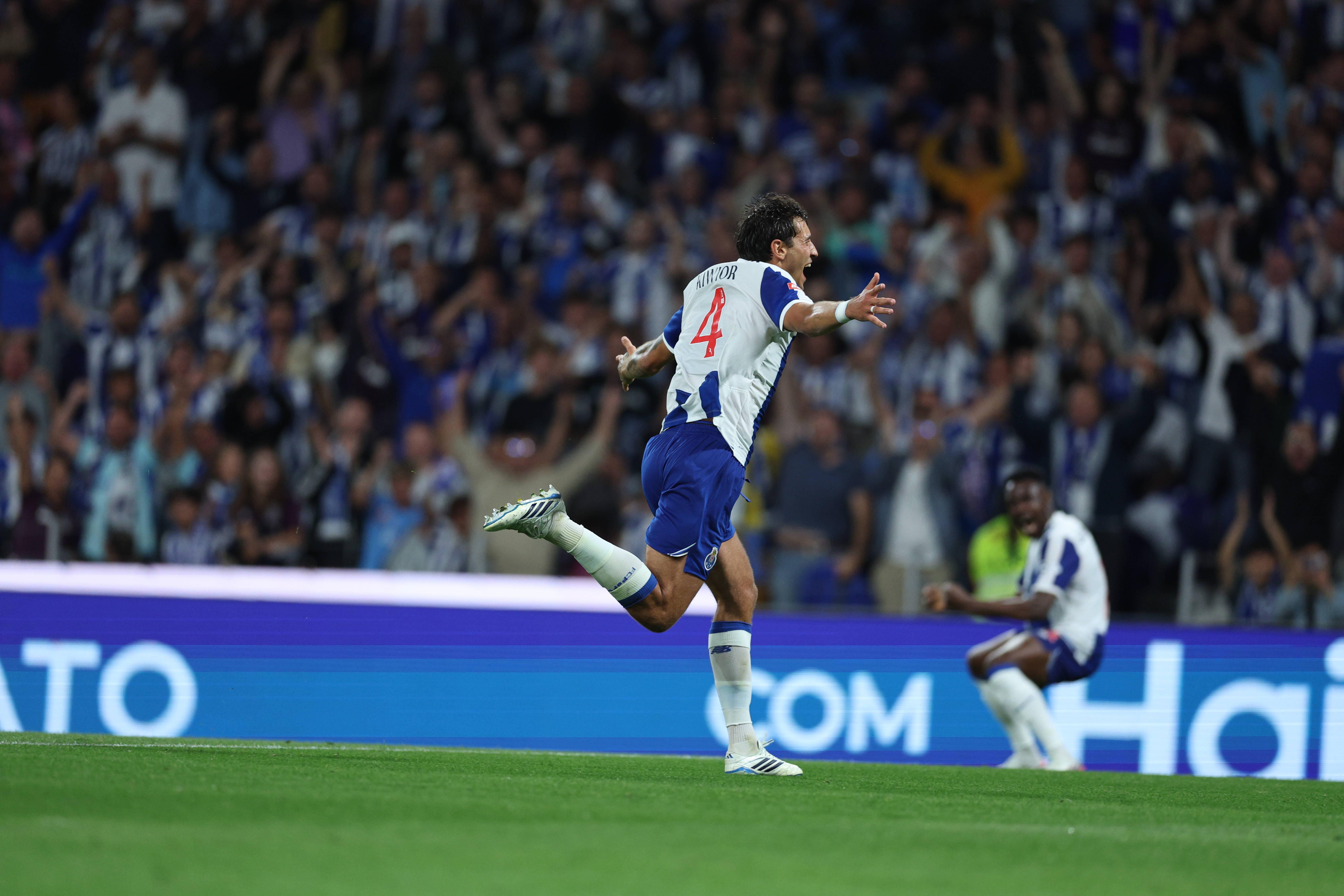 Festejo de Kiwior no FC Porto-Arouca - Foto: Imago