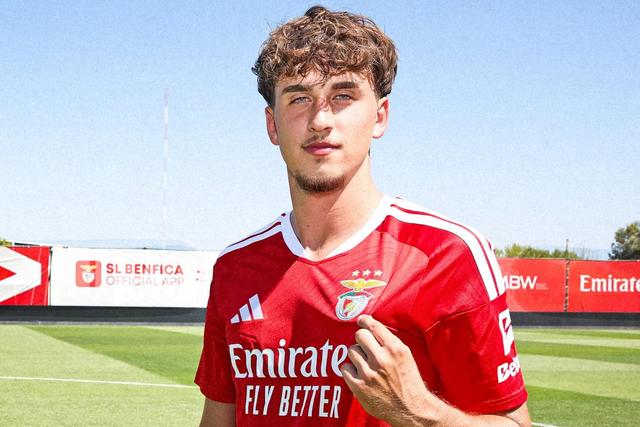 Dinis Telehovschi, médio do Benfica (foto: SL Benfica)