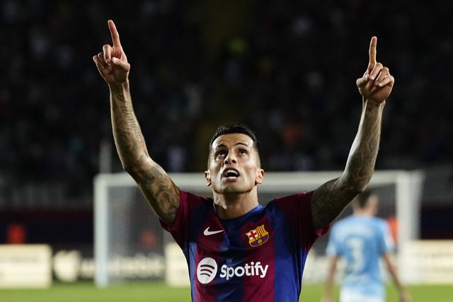 Félix e Cancelo lideraram remontada do Barcelona em jogo com final de loucos