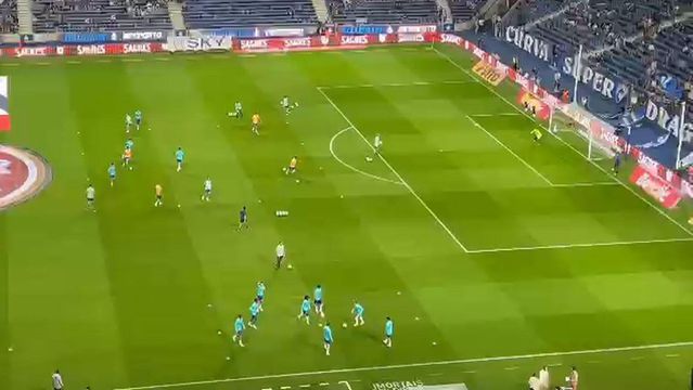 Vídeo: FC Porto em aquecimento