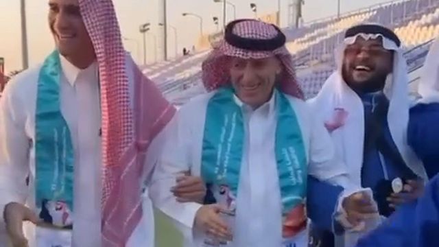 Jesus, Neymar e Neves vestidos a rigor no Dia Saudita