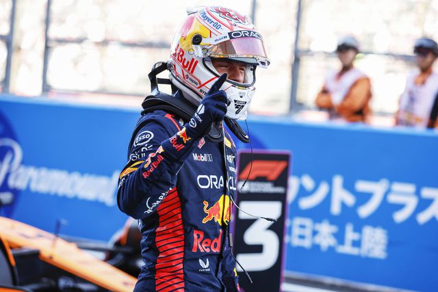 Verstappen garante pole position no Japão