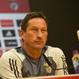 Roger Schmidt: «É difícil comparar equipas, tudo se resume a títulos»
