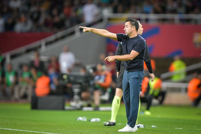 Xavi reage às palavras de João Cancelo: «Não fez o melhor dos jogos, mas teve fé»